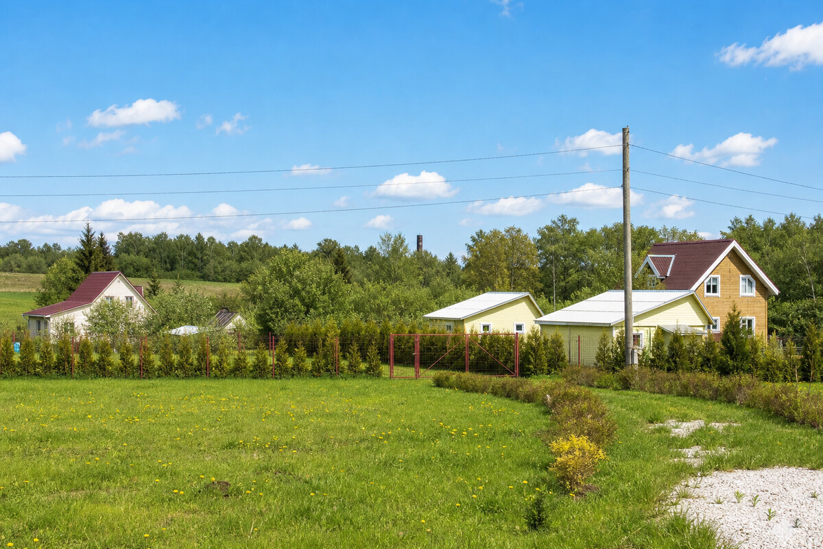 Участок 6 соток в деревне Шульгино.
